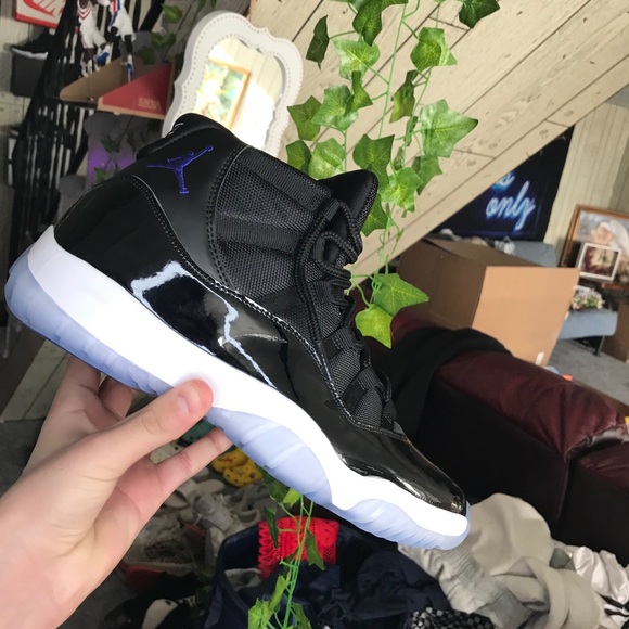 Space jam Jordan 11‘s size 11 main image 6